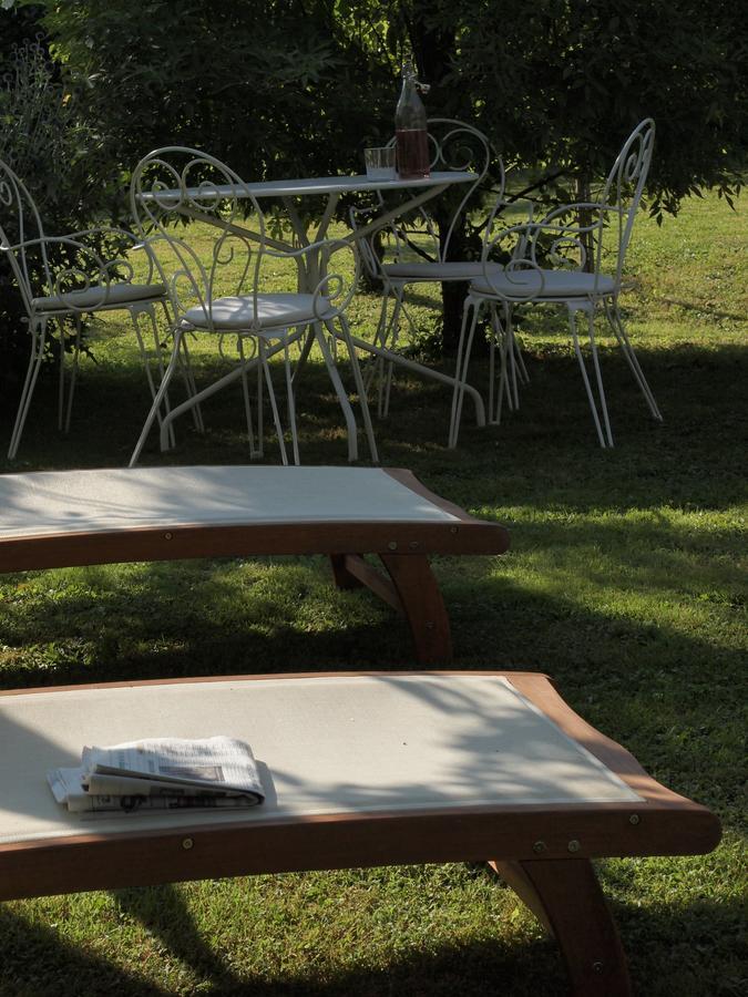 Les Jardins De Lily Hotell Saint-Léonard-de-Noblat Exteriör bild