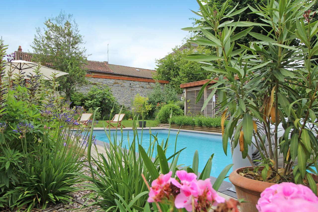 Les Jardins De Lily Hotell Saint-Léonard-de-Noblat Exteriör bild